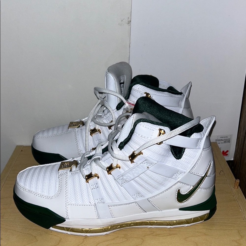 Nike Zoom LeBron 3 III QS SVSM Home Size 6.5 Sneakers AO2434-102 no box
